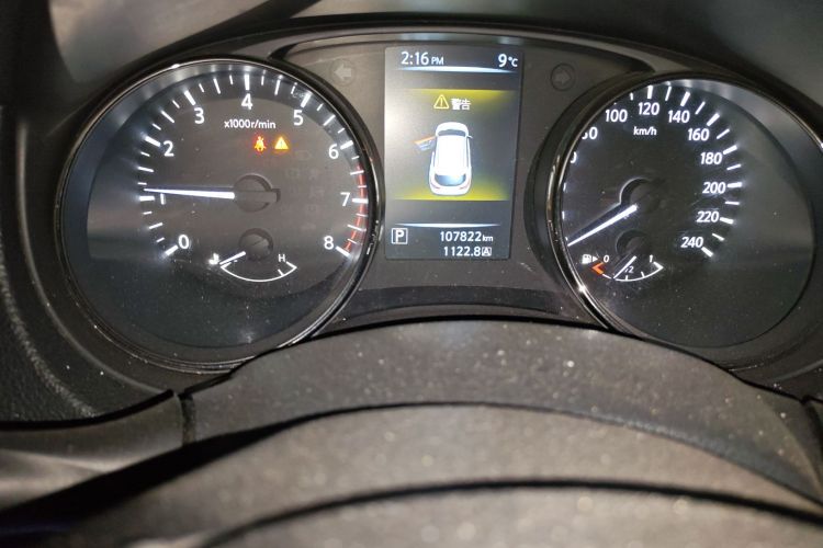 日产 逍客 2016款 2.0L CVT精英版中控内饰15