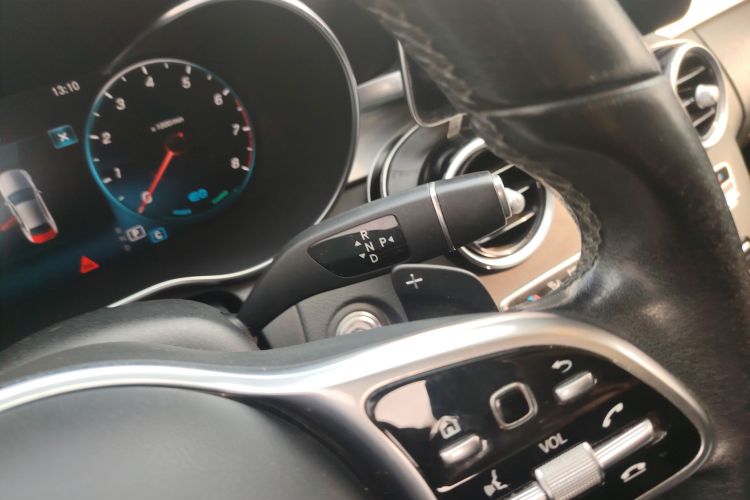 奔驰C级 2019款 C 260 L 运动版局部细节18