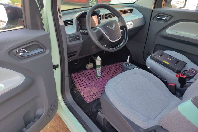 五菱汽车 宏光MINIEV 2022款 马卡龙臻享款 磷酸铁锂中控内饰7003