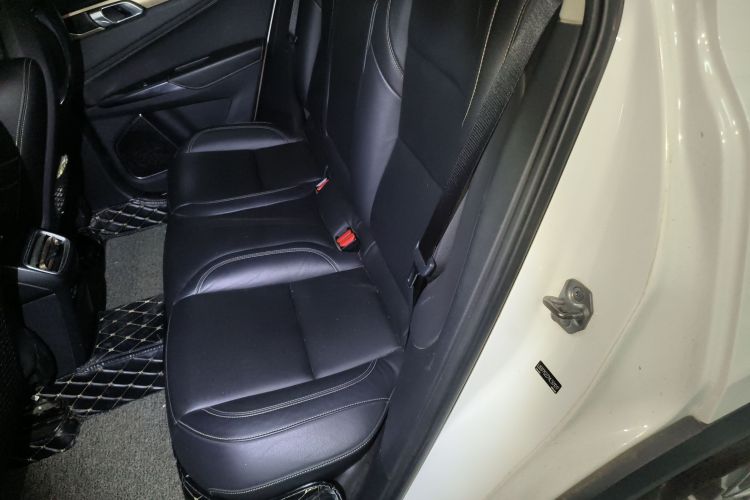 领克01 2017款 2.0T 两驱型版中控内饰7004