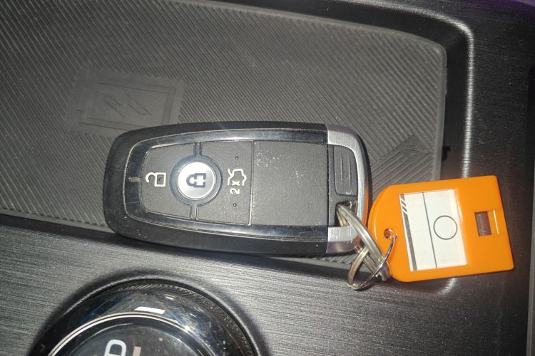 福特 蒙迪欧 2023款 1.5T E-混动 ST-Line中控内饰7001