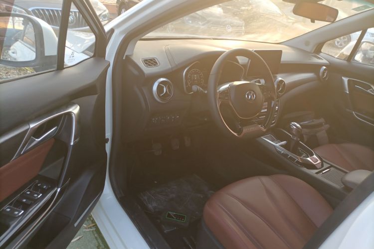 北京汽车 绅宝D50 2018款 1.5L 手动尊贵智驾版中控内饰7003