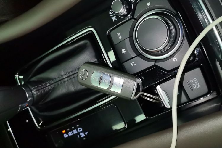 马自达 阿特兹 2021款 2.5L 蓝天尊崇版中控内饰7001