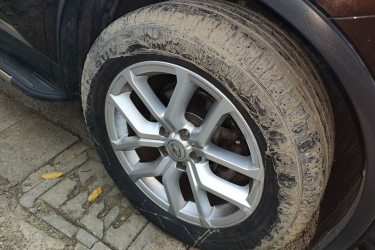 雷诺 科雷傲 2017款 2.5L 两驱尊贵版车身外观6007