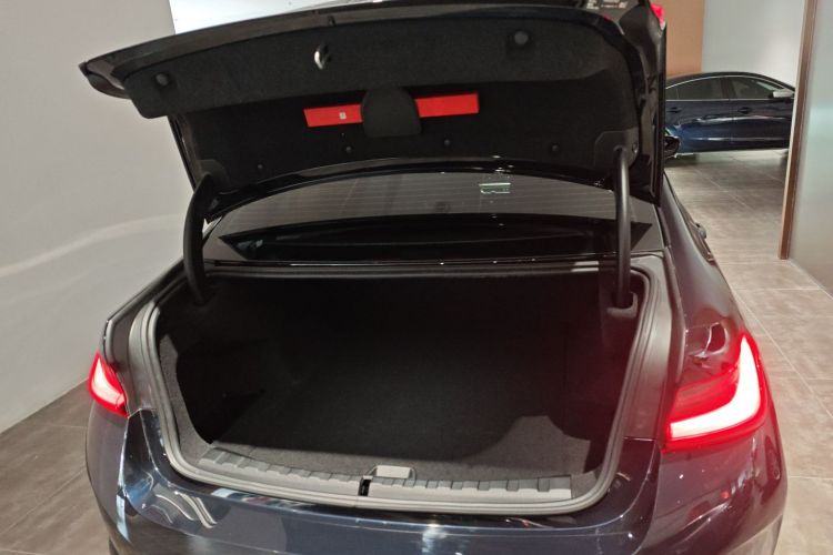 宝马i3 2024款 eDrive 40 L 曜夜套装局部细节23