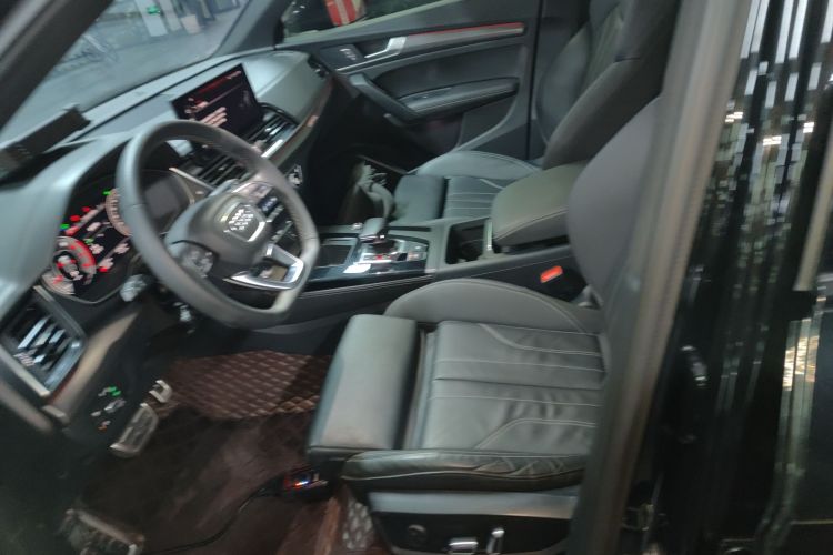 奥迪Q5L 2024款 40 TFSI 豪华动感型局部细节19