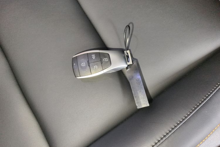 北京BJ30 2024款 1.5T 轻野Pro版中控内饰7001