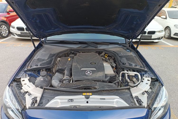 奔驰C级 2017款 C 200 L 运动版机舱底盘24