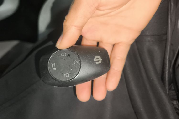 零跑汽车 零跑T03 2022款 皓玉版中控内饰11