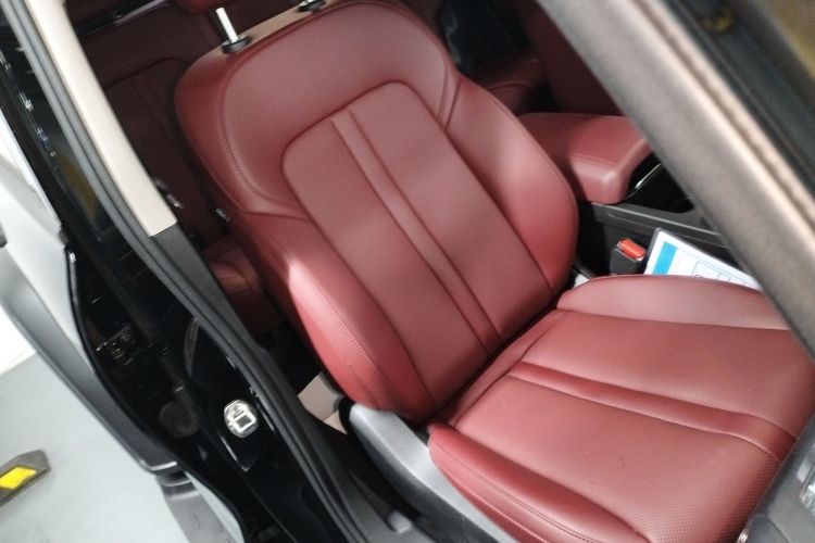 坦克300 2024款 2.0T 征服者中控内饰41