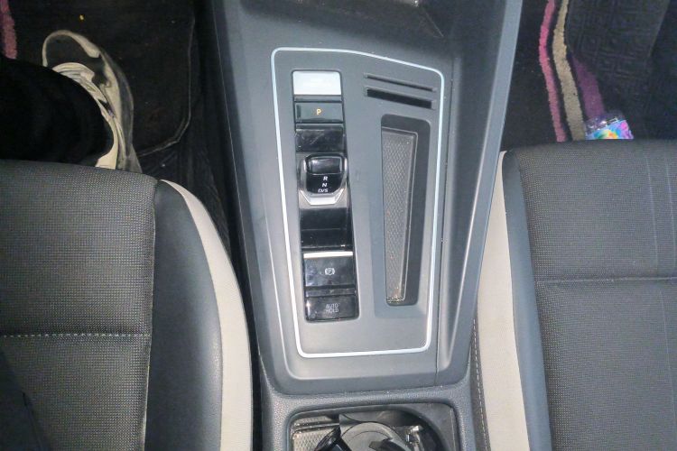 大众 高尔夫 2021款 280TSI DSG Pro中控内饰18