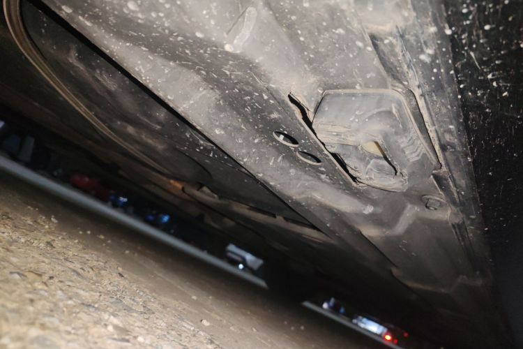 奔驰R级 2010款 R 350 L 4MATIC局部细节9002