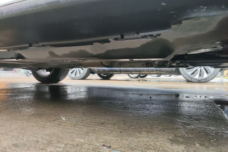 奔驰GLE 2015款 GLE 320 4MATIC局部细节9001