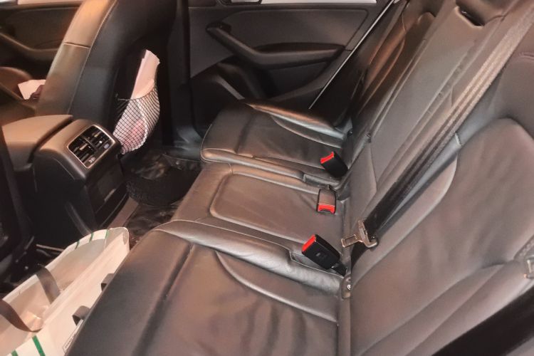 奥迪Q5 2015款 40 TFSI 技术型中控内饰7004