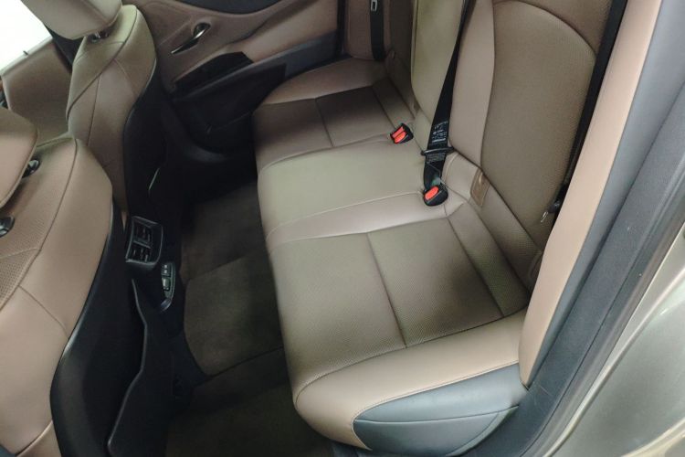 雷克萨斯ES 2021款 200 豪华版中控内饰21