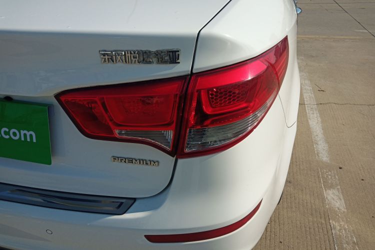 起亚K2 2015款 三厢 1.6L AT Premium车身外观9