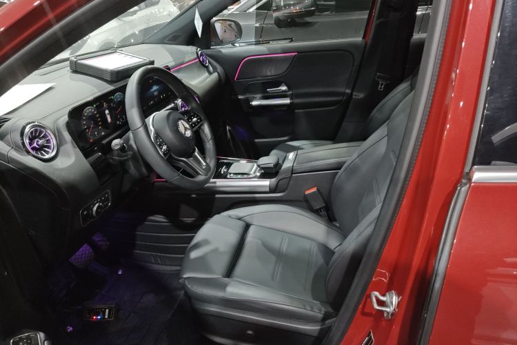 奔驰GLA 2022款 改款 GLA 200中控内饰20