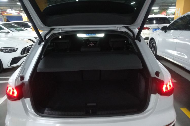 奥迪A3 2021款 Sportback 35 TFSI 进取运动型机舱底盘23