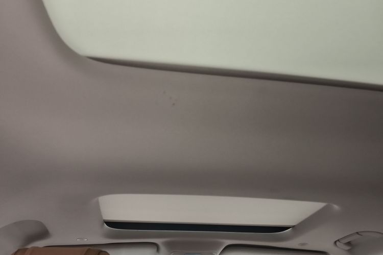 腾势D9 2022款 DM-i 1040 尊贵型局部细节22