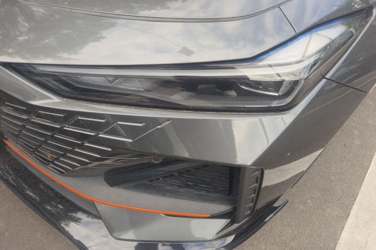 长安UNI-V 2023款 1.5T 运动版局部细节36