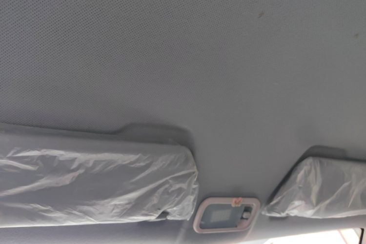 五菱汽车 宏光MINIEV 2022款 悦享款 磷酸铁锂中控内饰22