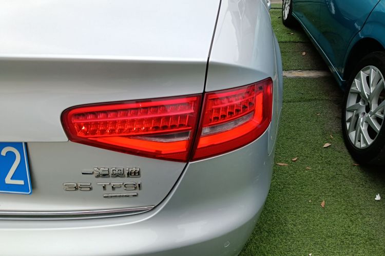 奥迪A4L 2015款 35 TFSI 自动舒适型车身外观9
