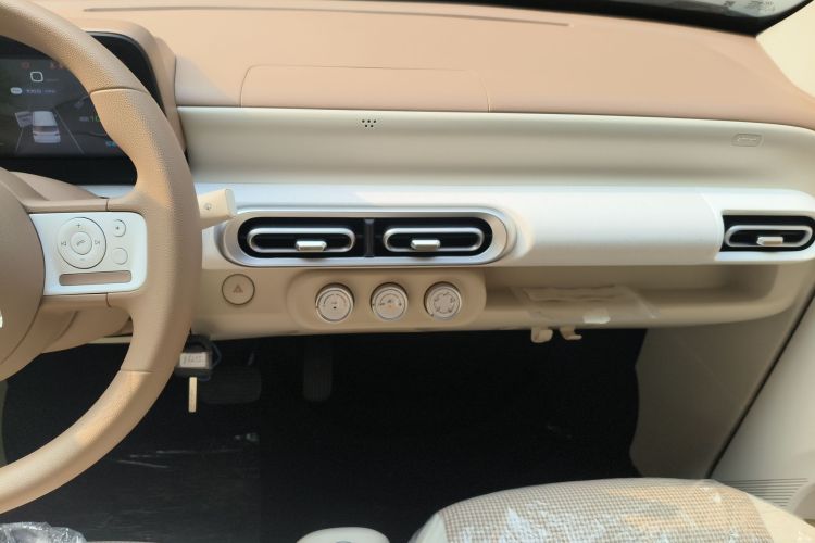 五菱汽车 宏光MINIEV 2024款 第三代 215km 青春版中控内饰16