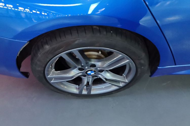 宝马3系 2019款 320Li M运动套装车身外观6008