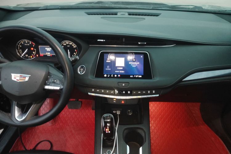 凯迪拉克XT4 2020款 改款 28T 两驱技术型中控内饰16