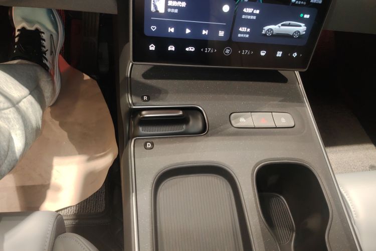 蔚来ET5T 2024款 75kWh Touring中控内饰18