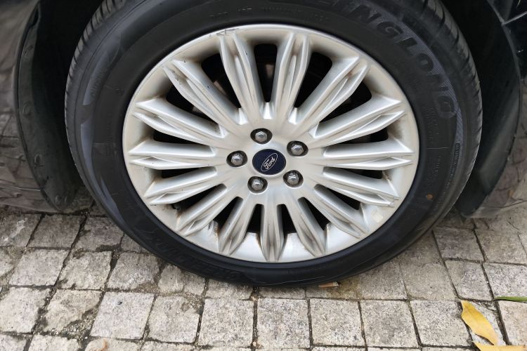 福特 蒙迪欧 2013款 2.0L GTDi200豪华型车身外观6007