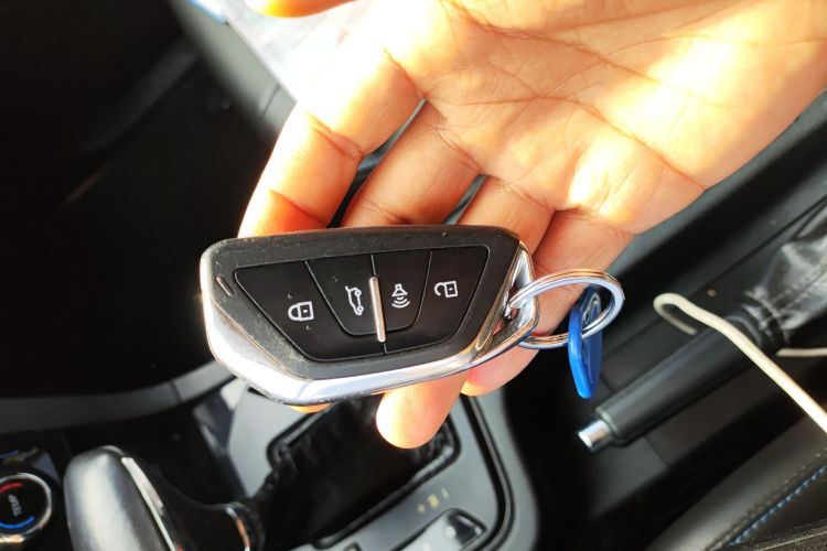 北汽威旺M60 2017款 1.5T CVT钻石版中控内饰7001