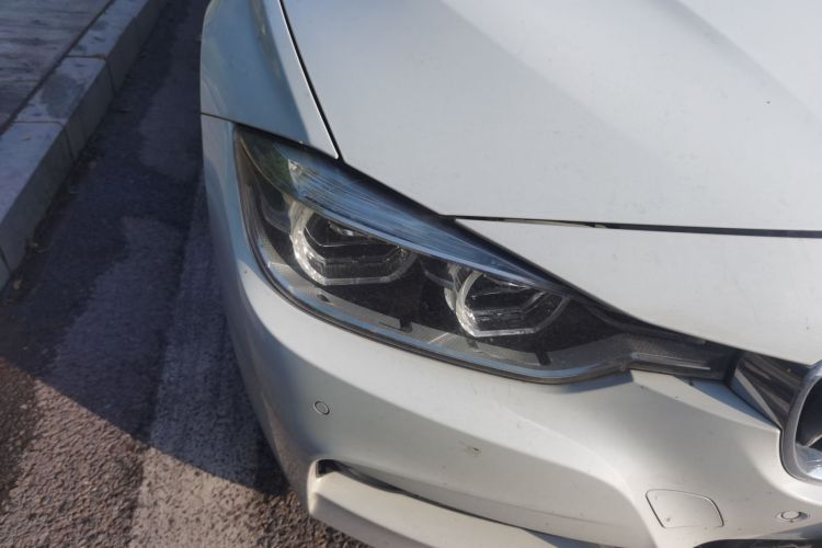 宝马3系 2018款 320Li 领先型M运动套装车身外观8