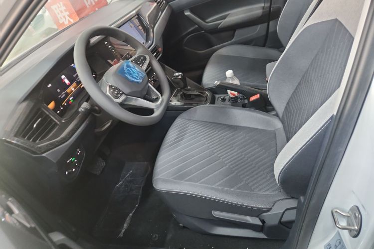 大众 朗逸 2023款 新锐 1.5L 自动新逸版中控内饰19