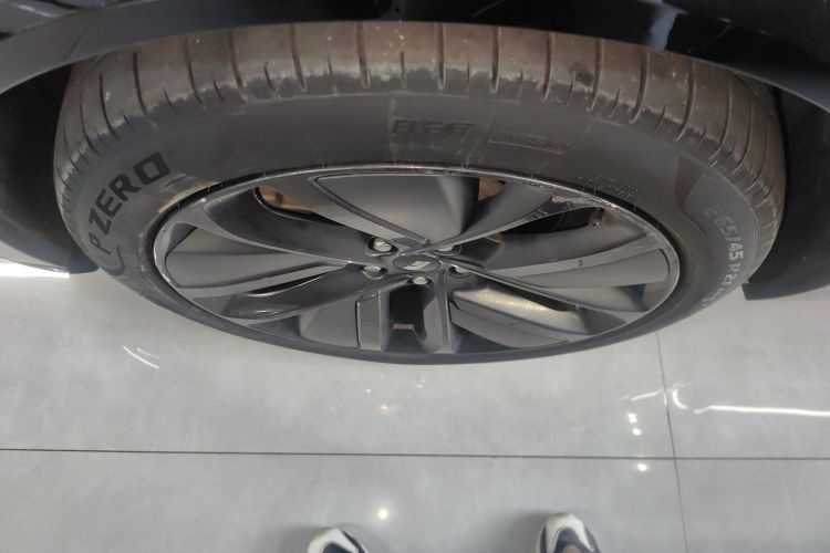 理想汽车 理想L9 2022款 Max车身外观6007