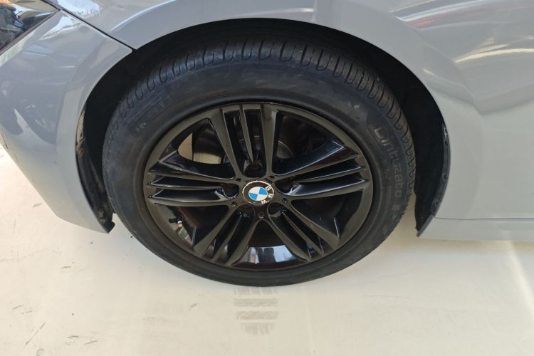 宝马3系 2016款 320Li 进取型车身外观35