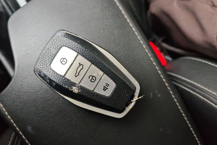 吉利汽车 帝豪 2020款 1.5L 手动向上版中控内饰7001