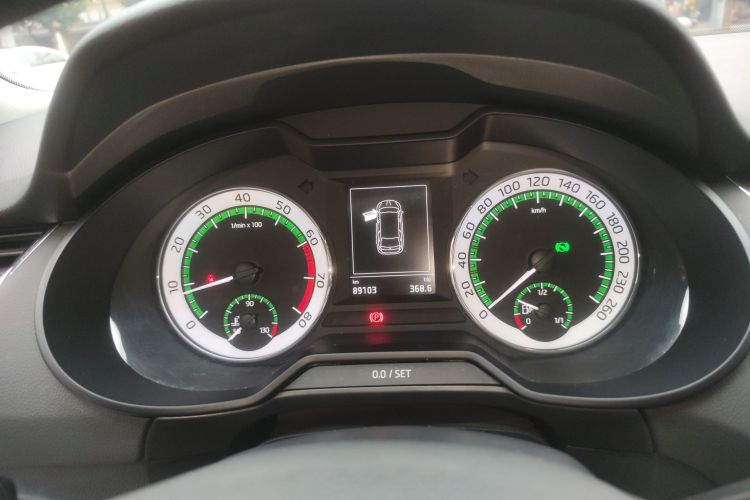 斯柯达 明锐 2019款 旅行车 TSI280 DSG豪华版 国VI中控内饰14