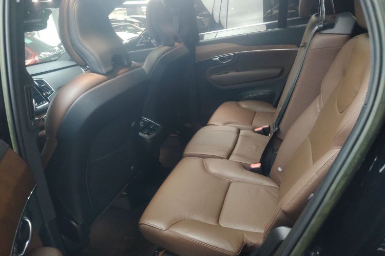 沃尔沃XC90 2022款 B6 智逸豪华版 7座中控内饰21