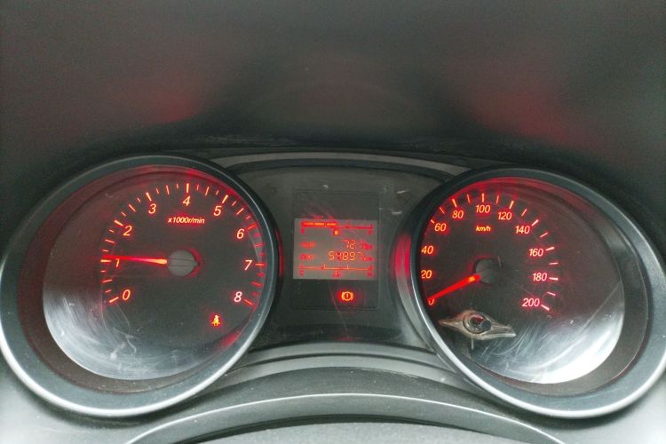 五菱汽车 五菱宏光 2021款 1.5L改款 S基本型 液压助力LAR中控内饰14