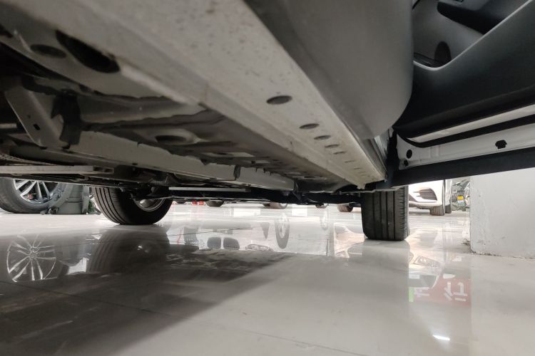 丰田 锋兰达 2024款 2.0L CVT领先版局部细节9001