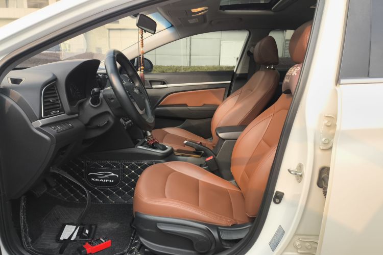 现代 领动 2016款 1.6L 自动智炫·精英型中控内饰19