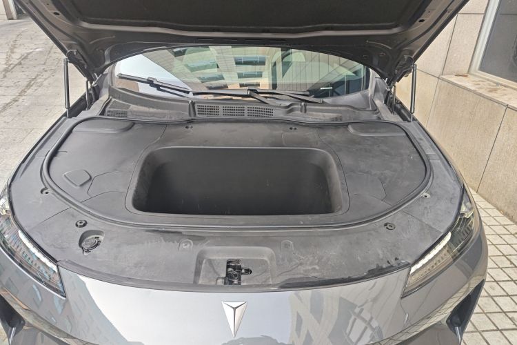 深蓝汽车 深蓝SL03 2024款 530商务版机舱底盘24