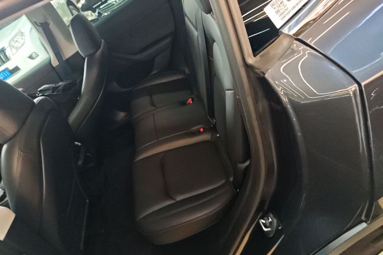 特斯拉 Model Y 2024款 后轮驱动版中控内饰21