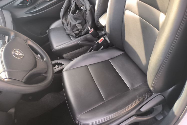 丰田 YARiS L 致炫 2020款 致炫X 1.5L CVT领先版局部细节19