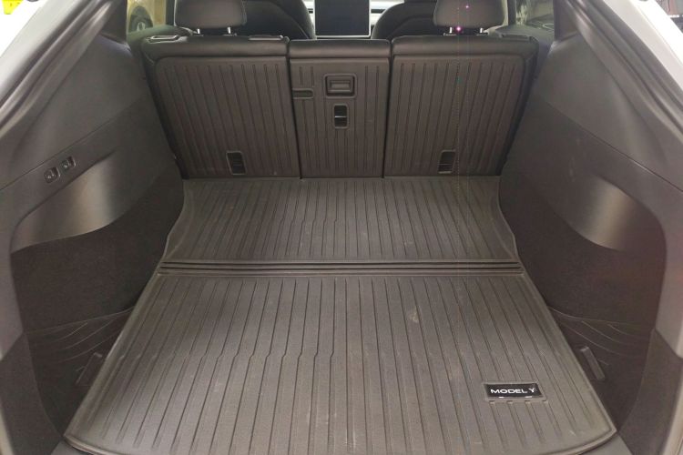 特斯拉 Model Y 2024款 后轮驱动版机舱底盘23