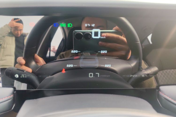 荣威i5 2023款 1.5L 手动舒享版中控内饰14