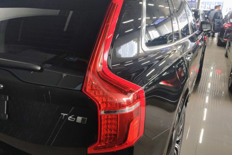 沃尔沃XC90 2020款 T6 智逸豪华版 7座车身外观6006
