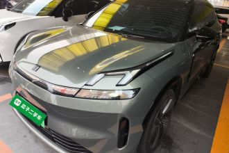 领克08 EM-P 2023款 220km 四驱性能Halo