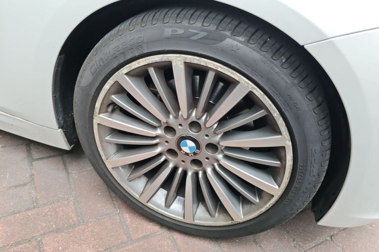 宝马3系 2019款 320Li 时尚型车身外观10